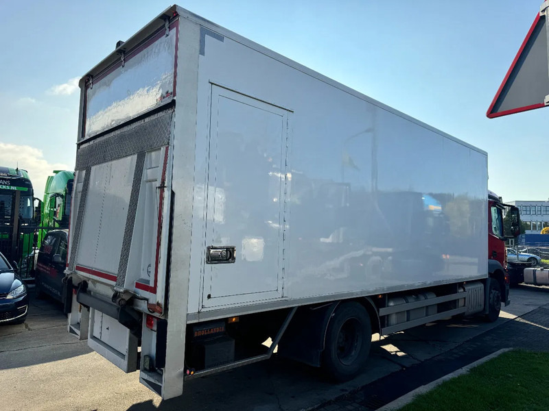 Mercedes-Benz Antos 1924 - 4X2 - EURO 6 + DHOLLANDIA LIFT + ONLY 490.406 KM - Camión caja cerrada: foto 4 Mercedes-Benz Antos 1924 - 4X2 - EURO 6 + DHOLLANDIA LIFT + ONLY 490.406 KM - Camión caja cerrada: foto 4