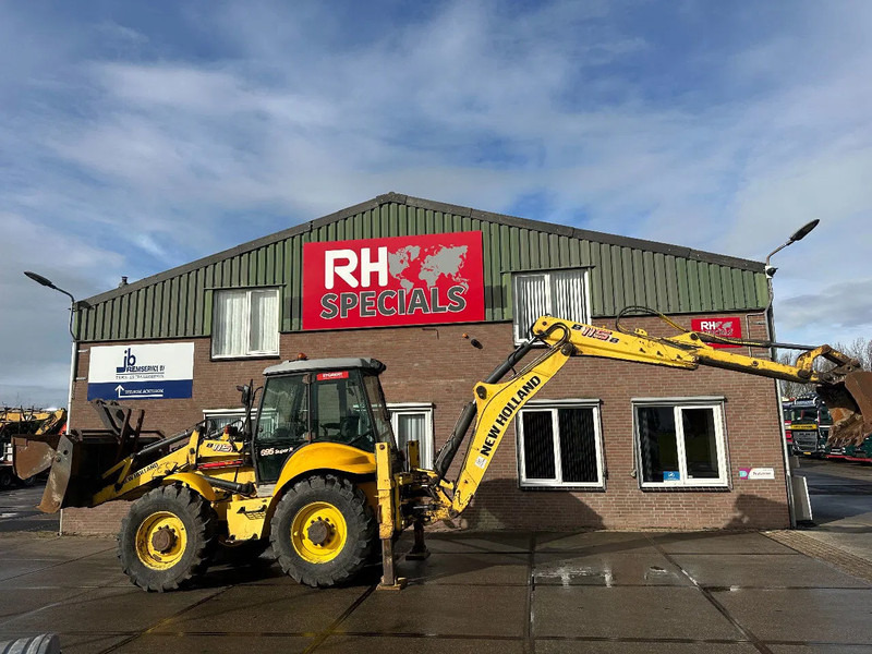 New Holland LB115B, CE, 240 MM MULTI PURPOSE LOADER BUCKET, 800 MM BACHOE DIGGING BUCKET, FLIP OVER FORKS, AIR CONDITIONER - Retroexcavadora: foto 2 New Holland LB115B, CE, 240 MM MULTI PURPOSE LOADER BUCKET, 800 MM BACHOE DIGGING BUCKET, FLIP OVER FORKS, AIR CONDITIONER - Retroexcavadora: foto 2