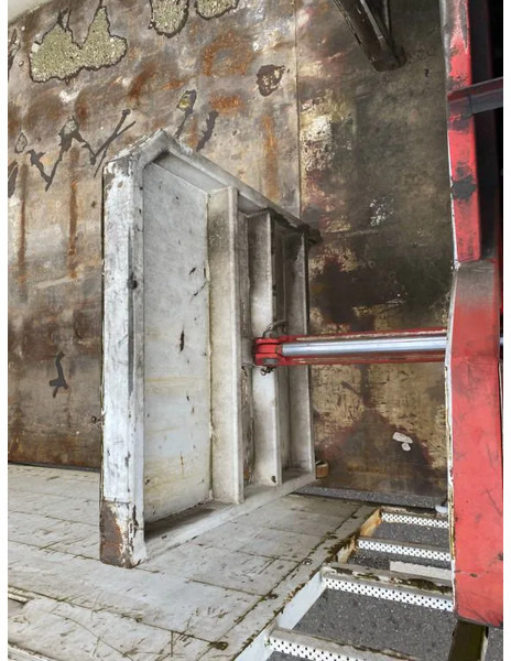 Semirremolque plataforma/ Caja abierta Orthaus 2 ASSIGE STEERING AXEL MKG HLK 330 VG CRANE: foto 16 Semirremolque plataforma/ Caja abierta Orthaus 2 ASSIGE STEERING AXEL MKG HLK 330 VG CRANE: foto 16