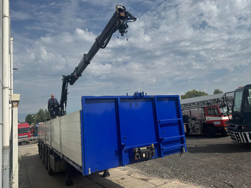 Pacton HIAB ROLLER 220 F3 !2012!, 4 ASSIGE, 2 LIFT + 2 STUUR ASSEN - Semirremolque plataforma/ Caja abierta: foto 3 Pacton HIAB ROLLER 220 F3 !2012!, 4 ASSIGE, 2 LIFT + 2 STUUR ASSEN - Semirremolque plataforma/ Caja abierta: foto 3