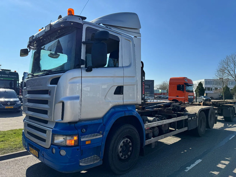 Scania R400 6X2 - EURO 5 + MULTILIFT HOOK + LIFTING AXLE - Camión multibasculante: foto 1 Scania R400 6X2 - EURO 5 + MULTILIFT HOOK + LIFTING AXLE - Camión multibasculante: foto 1