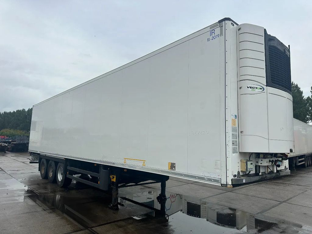 Schmitz Cargobull 5 X CARRIER 1550 D/E - Semirremolque frigorífico: foto 3 Schmitz Cargobull 5 X CARRIER 1550 D/E - Semirremolque frigorífico: foto 3