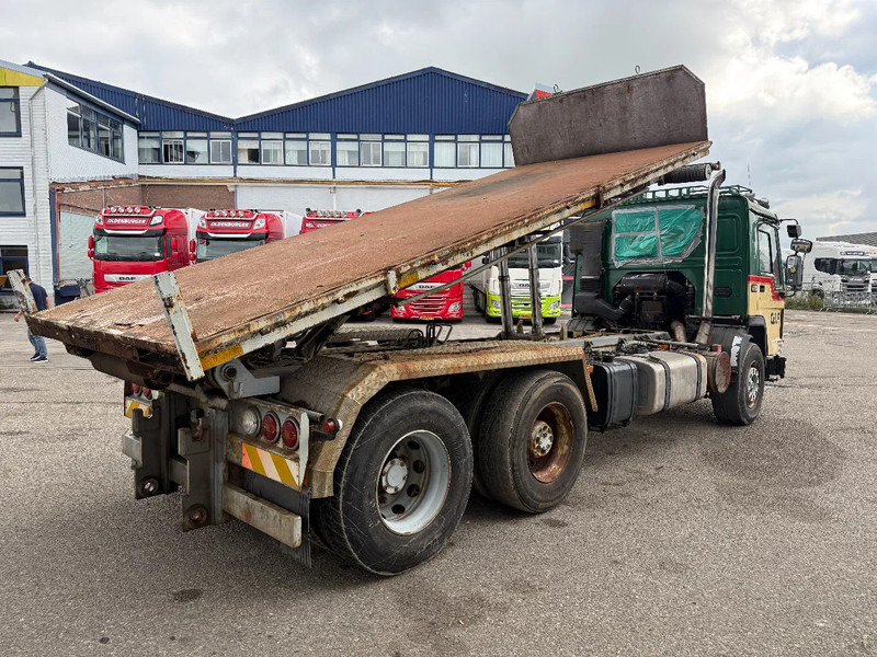 Volvo FL 12.420 6X2 MANUAL GEAR / FULL STEEL SUSP. / 10 TYRES / HUB REDUCT. + CABLELIFT TIPPER + CONTAINER FLATBED - Camión con equipo de cable: foto 4 Volvo FL 12.420 6X2 MANUAL GEAR / FULL STEEL SUSP. / 10 TYRES / HUB REDUCT. + CABLELIFT TIPPER + CONTAINER FLATBED - Camión con equipo de cable: foto 4