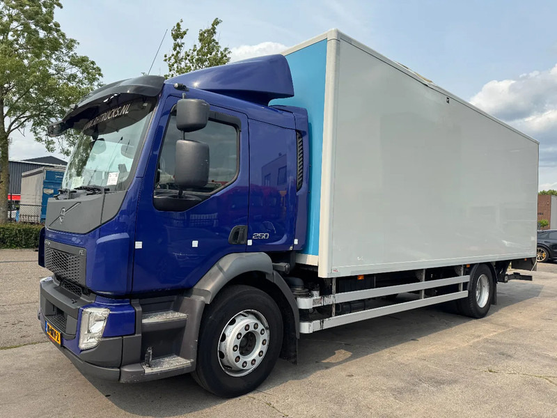 Volvo FL 250 4X2 - EURO 6 + DHOLLANDIA LIFT + TÜV 05-2026 - Camión caja cerrada: foto 2 Volvo FL 250 4X2 - EURO 6 + DHOLLANDIA LIFT + TÜV 05-2026 - Camión caja cerrada: foto 2