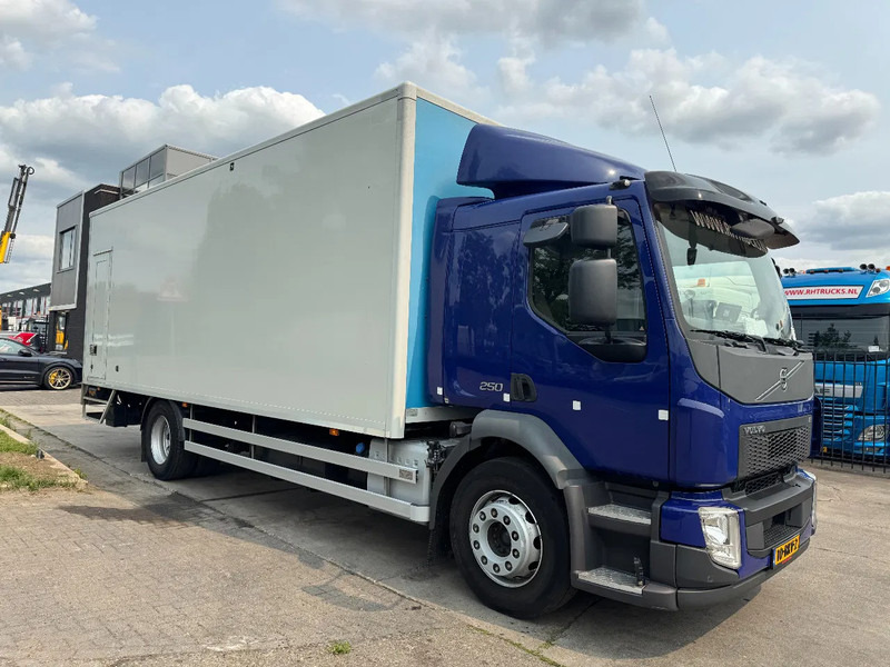 Volvo FL 250 4X2 - EURO 6 + DHOLLANDIA LIFT + TÜV 05-2026 - Camión caja cerrada: foto 4 Volvo FL 250 4X2 - EURO 6 + DHOLLANDIA LIFT + TÜV 05-2026 - Camión caja cerrada: foto 4