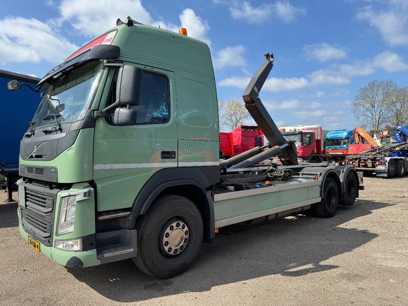Volvo FM 410 6X2 EURO 6 VDL 20 T HOOK LIFTING AXLE - Camión multibasculante: foto 1 Volvo FM 410 6X2 EURO 6 VDL 20 T HOOK LIFTING AXLE - Camión multibasculante: foto 1