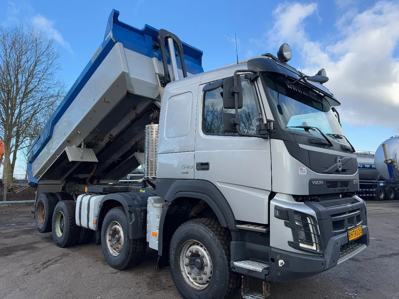 Volvo FMX 540 8X4 - EURO 6 + KIPPER + LIFTING AXLE - Camión volquete: foto 2 Volvo FMX 540 8X4 - EURO 6 + KIPPER + LIFTING AXLE - Camión volquete: foto 2