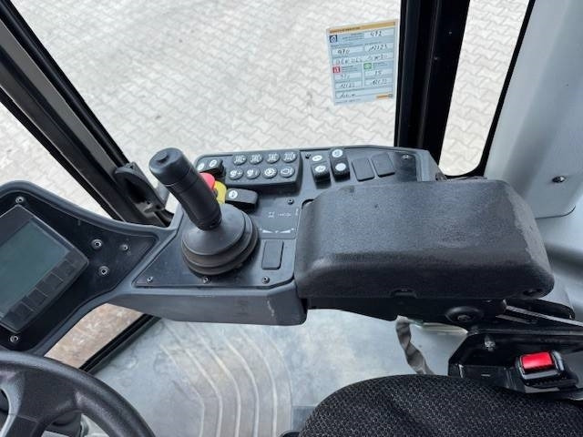 Compactador CAT CS 66B: foto 8 Compactador CAT CS 66B: foto 8