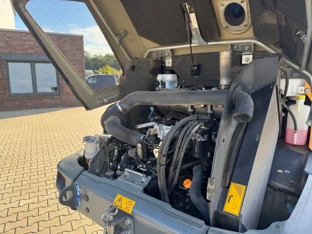 Cargadora de ruedas LIEBHERR L 504 Compact: foto 7 Cargadora de ruedas LIEBHERR L 504 Compact: foto 7