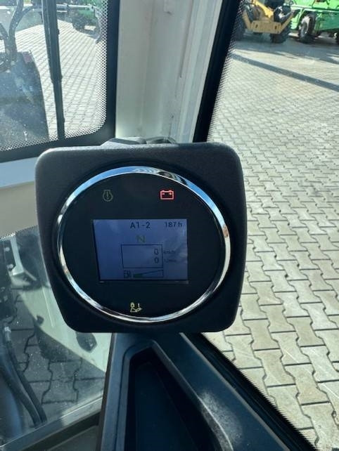 Cargadora de ruedas LIEBHERR L 504 Compact: foto 10 Cargadora de ruedas LIEBHERR L 504 Compact: foto 10