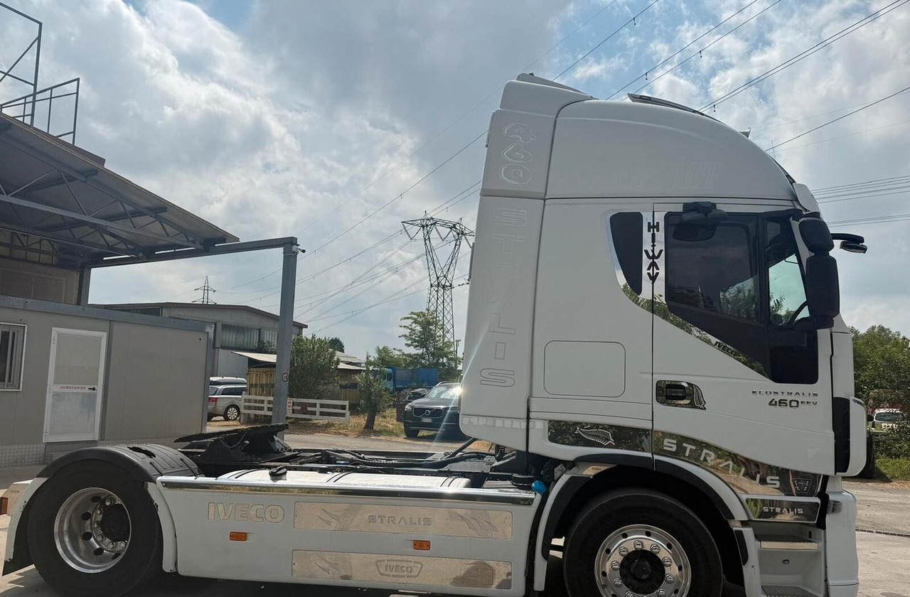Trattore stradale Stralis 460 - Otros maquinaria: foto 4 Trattore stradale Stralis 460 - Otros maquinaria: foto 4