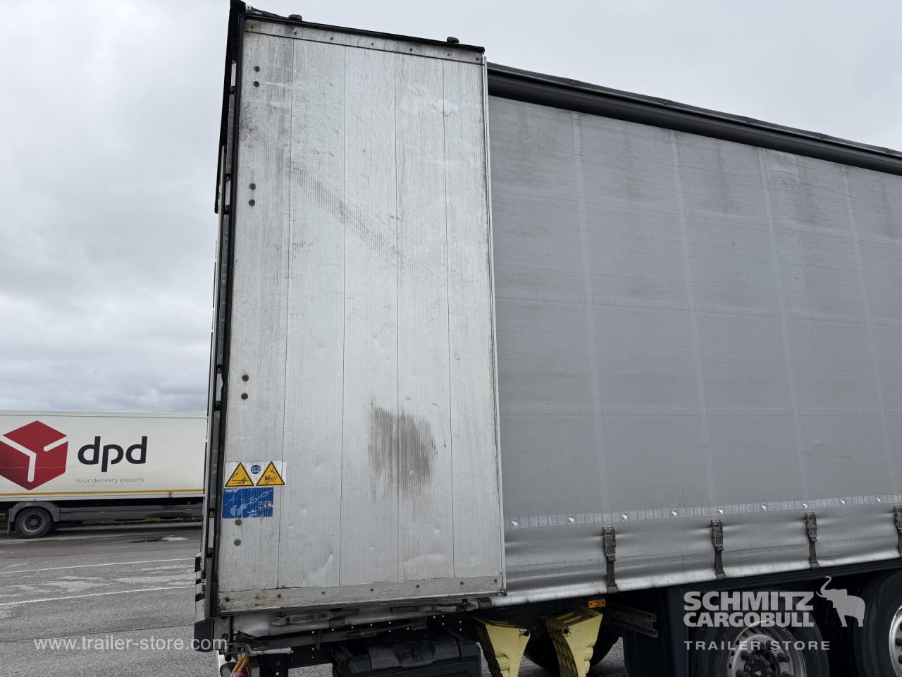 SCHMITZ Curtainsider Standard - Semirremolque lona: foto 2 SCHMITZ Curtainsider Standard - Semirremolque lona: foto 2