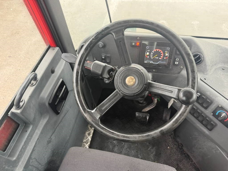 Cabeza tractora Kalmar Terminal tractor / Terminal-Zugmaschine /: foto 13 Cabeza tractora Kalmar Terminal tractor / Terminal-Zugmaschine /: foto 13