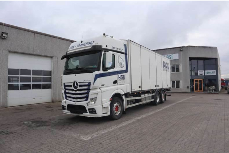 Mercedes-Benz Actros 2551 6X2-4 fast kasse - Camión caja cerrada: foto 1 Mercedes-Benz Actros 2551 6X2-4 fast kasse - Camión caja cerrada: foto 1