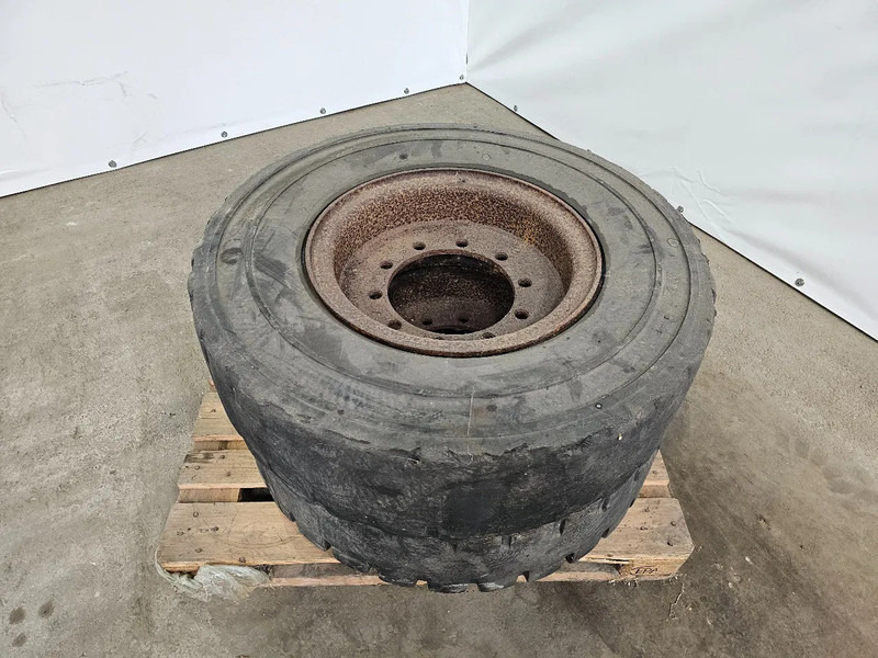 Michelin FULL RUBBER - 315/80R22.5 - Neumático para Camión: foto 1 Michelin FULL RUBBER - 315/80R22.5 - Neumático para Camión: foto 1