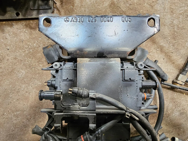 Wabco Mercedes Actros Ebs modulator - A9304290040005 - Recambio para Camión: foto 5 Wabco Mercedes Actros Ebs modulator - A9304290040005 - Recambio para Camión: foto 5