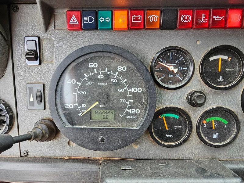 Camión de bomberos Renault M210 Arbois 3500L: foto 15
