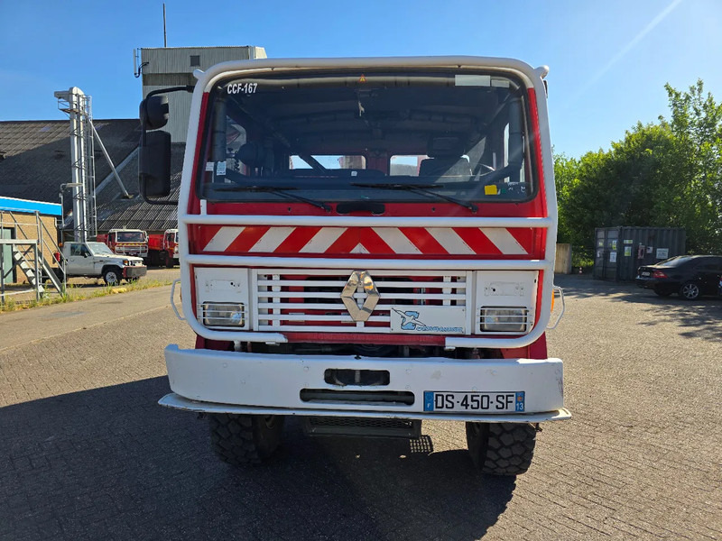 Renault Midliner 210 M210 - Camión de bomberos: foto 2 Renault Midliner 210 M210 - Camión de bomberos: foto 2