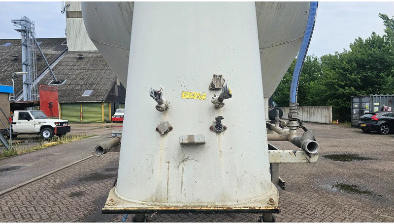 SPITZER Eurovrac Silo 43m3 - Semirremolque cisterna: foto 5 SPITZER Eurovrac Silo 43m3 - Semirremolque cisterna: foto 5