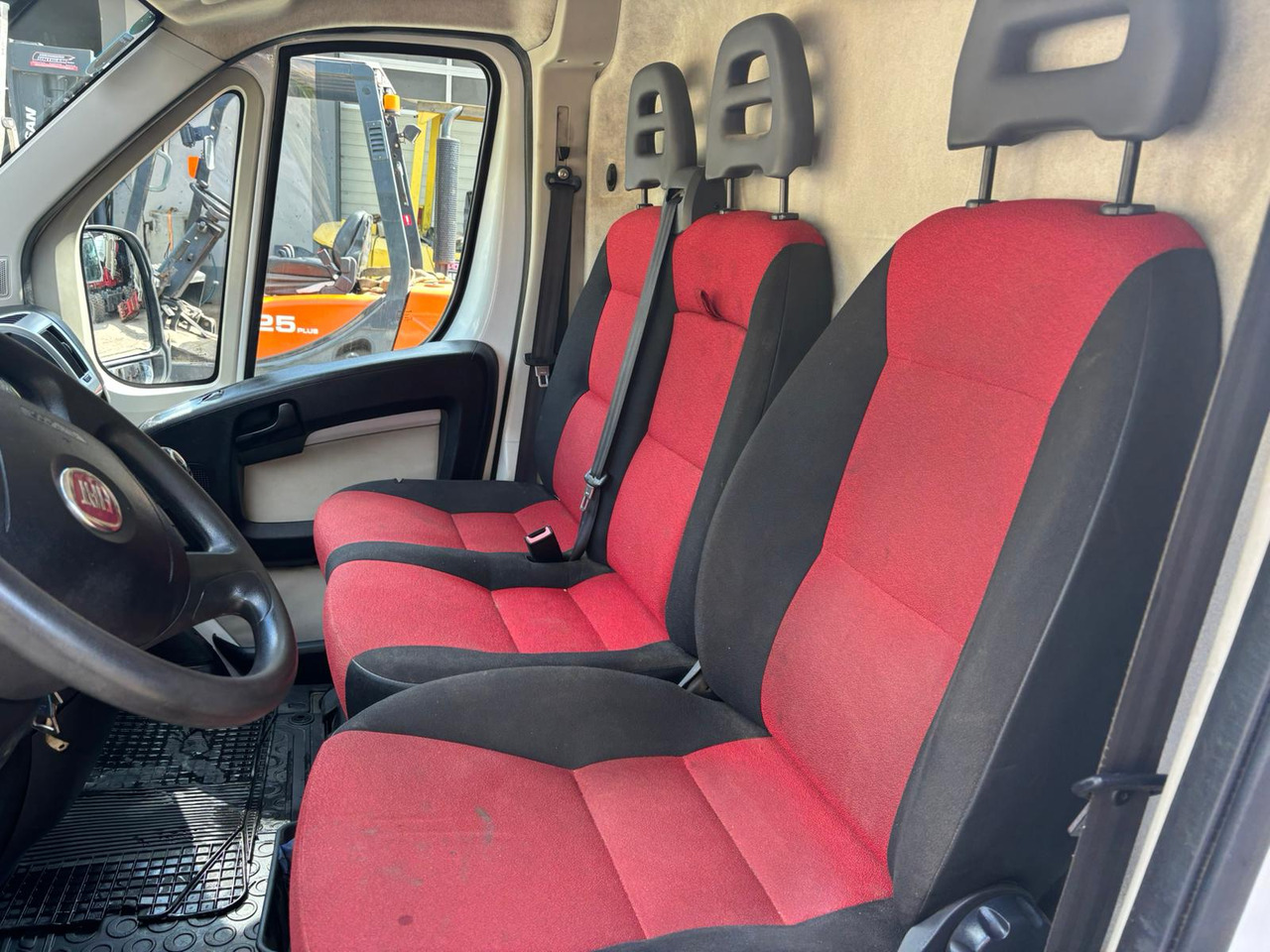 Leasing para Fiat Ducato Maxi KW 35 L4H3 130 E5 - Motorschaden Fiat Ducato Maxi KW 35 L4H3 130 E5 - Motorschaden: foto 9 Leasing para Fiat Ducato Maxi KW 35 L4H3 130 E5 - Motorschaden Fiat Ducato Maxi KW 35 L4H3 130 E5 - Motorschaden: foto 9