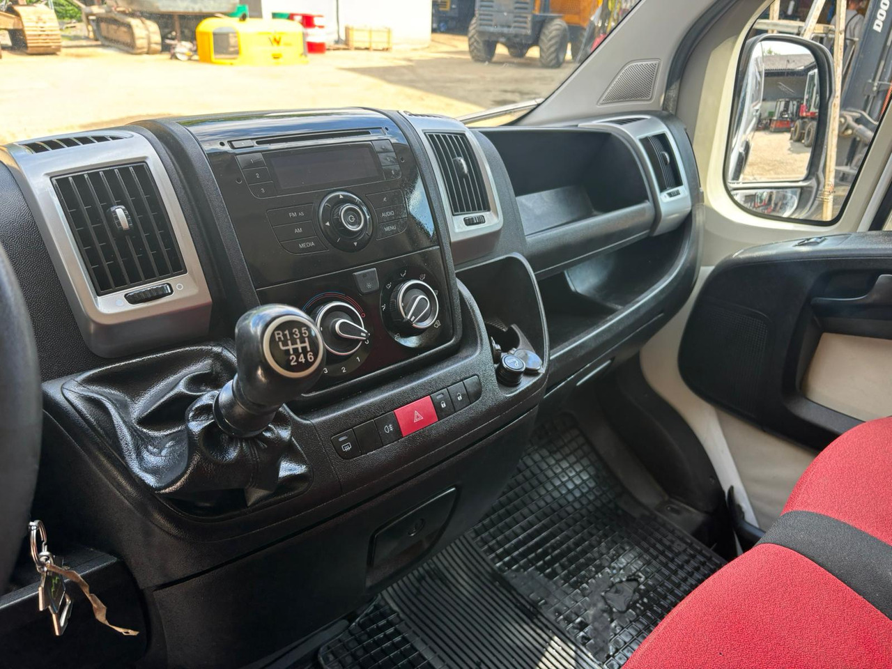 Leasing para Fiat Ducato Maxi KW 35 L4H3 130 E5 - Motorschaden Fiat Ducato Maxi KW 35 L4H3 130 E5 - Motorschaden: foto 11 Leasing para Fiat Ducato Maxi KW 35 L4H3 130 E5 - Motorschaden Fiat Ducato Maxi KW 35 L4H3 130 E5 - Motorschaden: foto 11