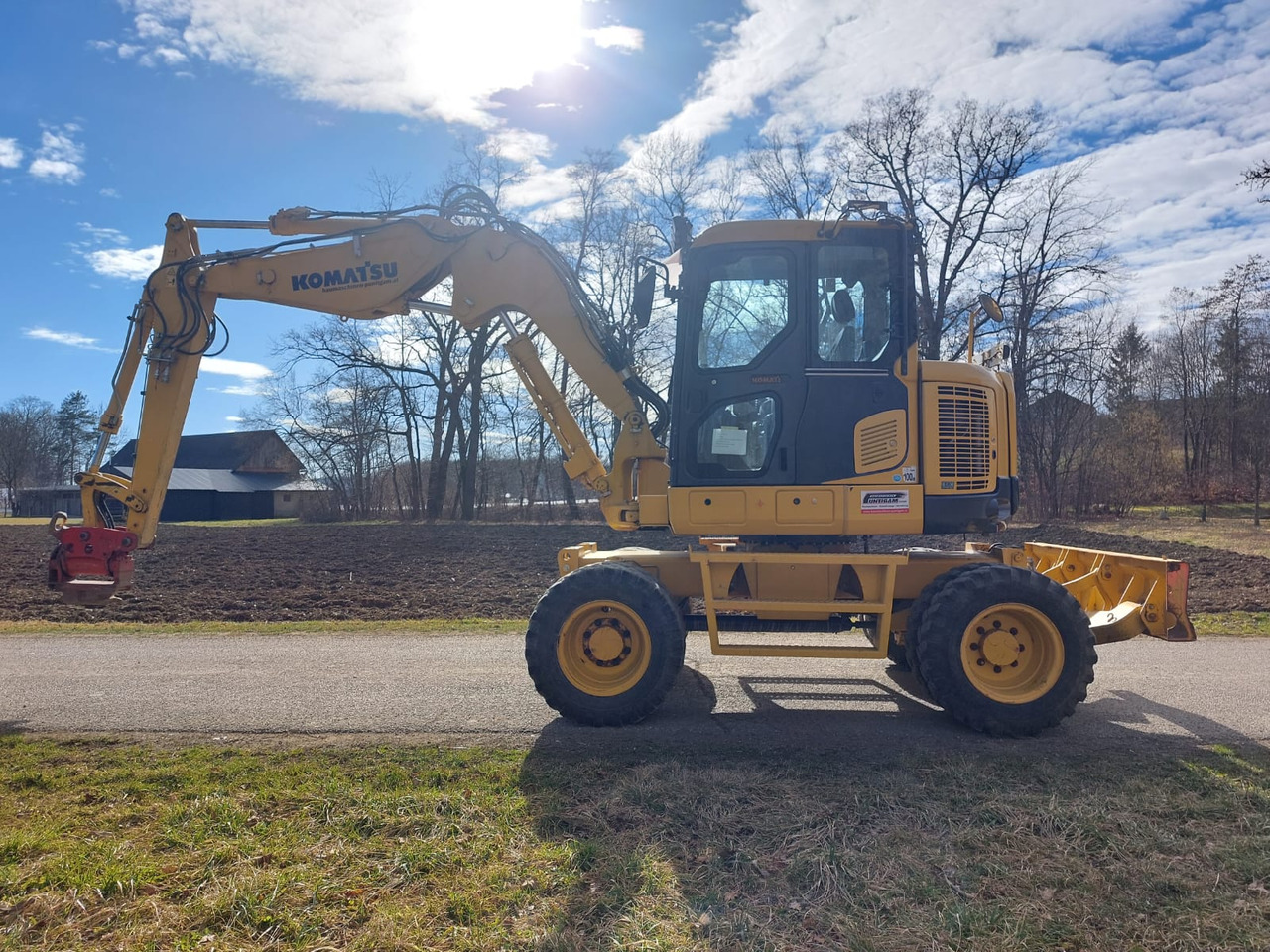 KOMATSU PW 118 MR-8 - Excavadora de ruedas: foto 2 KOMATSU PW 118 MR-8 - Excavadora de ruedas: foto 2