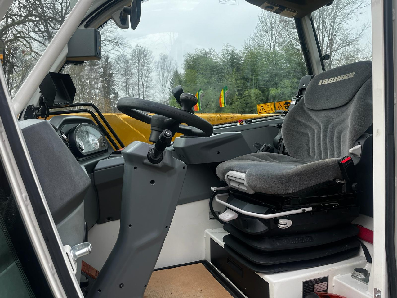Cargadora de ruedas telescópica LIEBHERR T 60-9s: foto 14