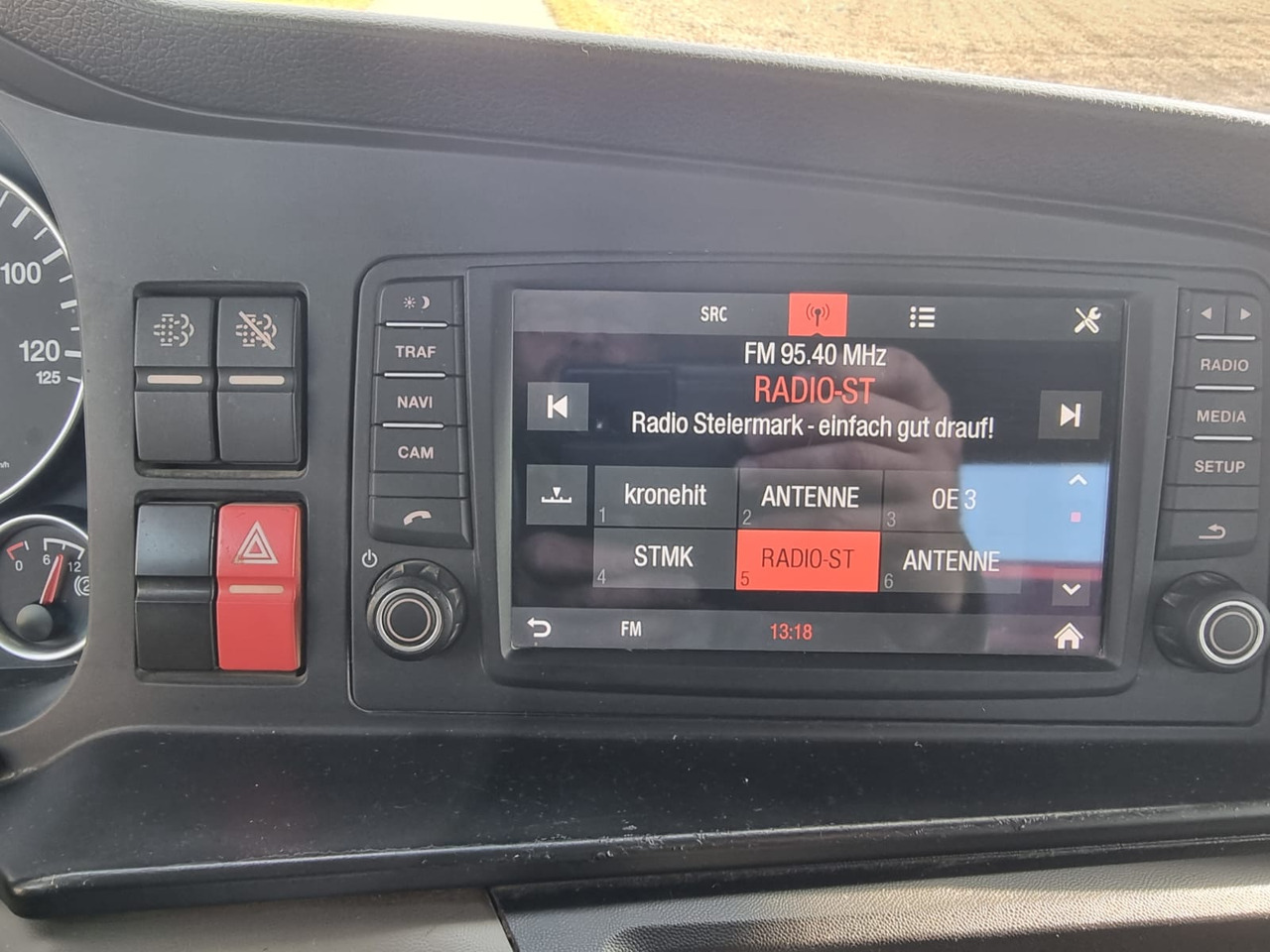 Camión volquete MAN TGS 35.510: foto 20