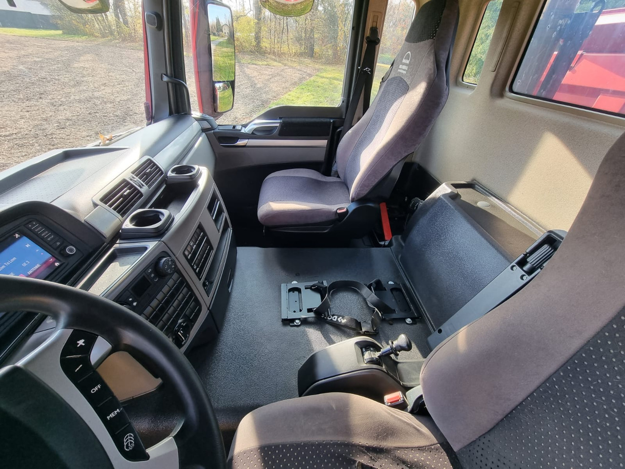 Camión volquete MAN TGS 35.510: foto 15