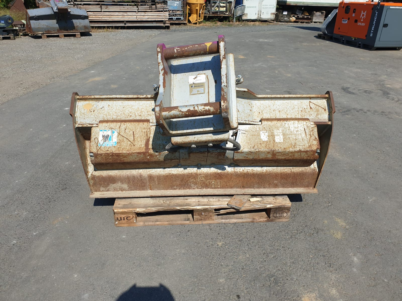 Winkelbauer Ditch-cleaning-bucket 180 cm - Cazo para excavadora para Excavadora de cadenas: foto 4 Winkelbauer Ditch-cleaning-bucket 180 cm - Cazo para excavadora para Excavadora de cadenas: foto 4