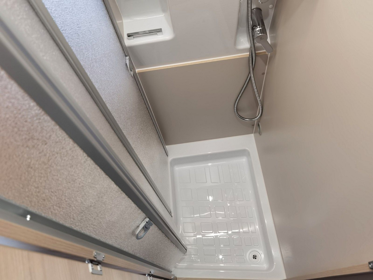 Cámper Chausson V697 SPORT LINE /-2025- / 140PS-8G /ARCTIC-PAKET: foto 18