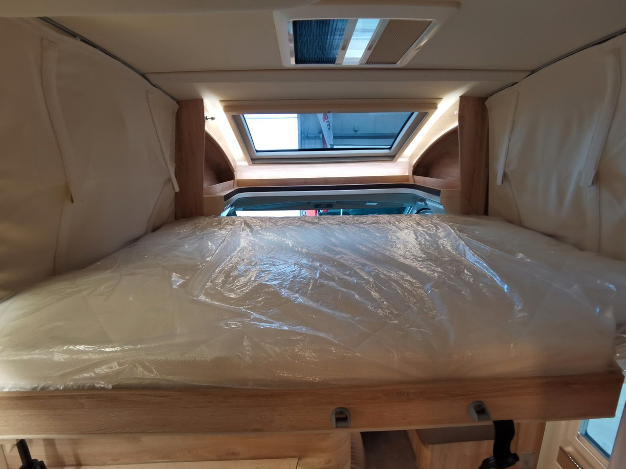 Autocaravana perfilada Eura Mobil PROFILA RS 695 EB /-2026-/ HUBBETT& EINZELBETTEN: foto 22 Autocaravana perfilada Eura Mobil PROFILA RS 695 EB /-2026-/ HUBBETT& EINZELBETTEN: foto 22