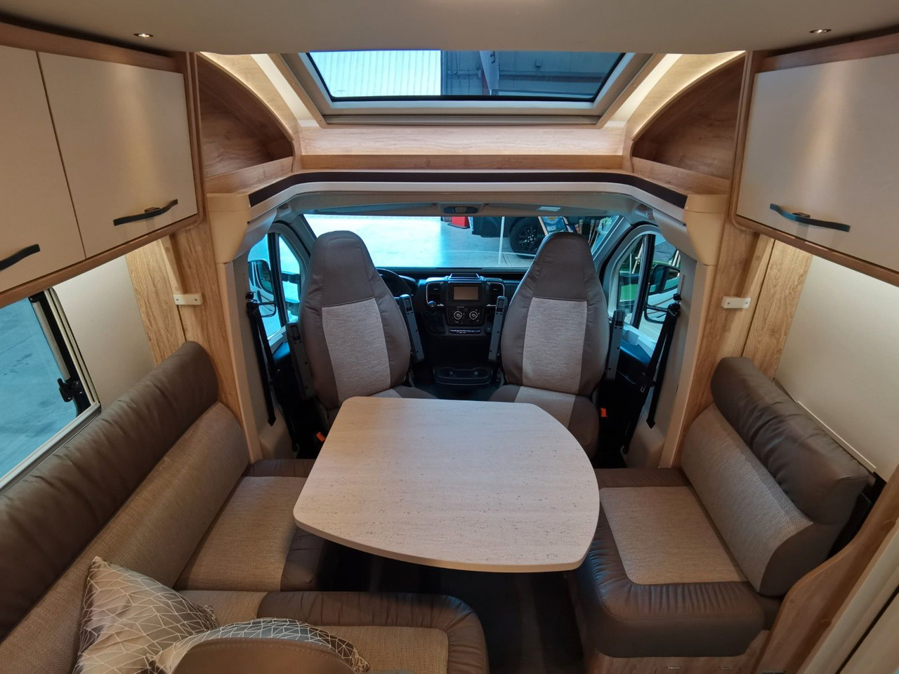 Autocaravana perfilada Eura Mobil PROFILA RS 695 EB /-2026-/ HUBBETT& EINZELBETTEN: foto 15 Autocaravana perfilada Eura Mobil PROFILA RS 695 EB /-2026-/ HUBBETT& EINZELBETTEN: foto 15