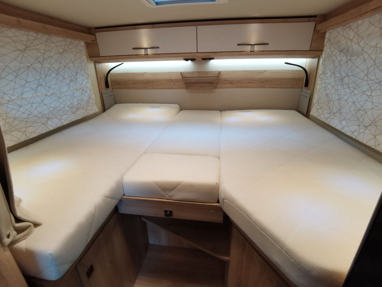 Autocaravana perfilada Eura Mobil PROFILA RS 695 EB /-2026-/ HUBBETT& EINZELBETTEN: foto 21 Autocaravana perfilada Eura Mobil PROFILA RS 695 EB /-2026-/ HUBBETT& EINZELBETTEN: foto 21