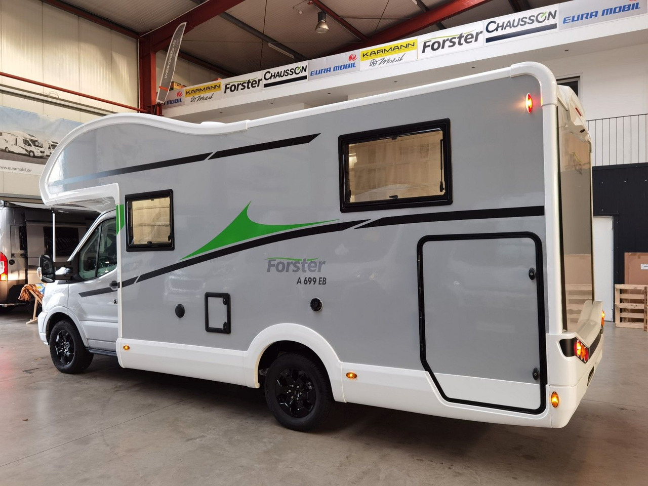 Forster A 699 EB / - 2026 - / 165 PS - 8G / EINZELBETTEN - Autocaravana capuchina: foto 5 Forster A 699 EB / - 2026 - / 165 PS - 8G / EINZELBETTEN - Autocaravana capuchina: foto 5