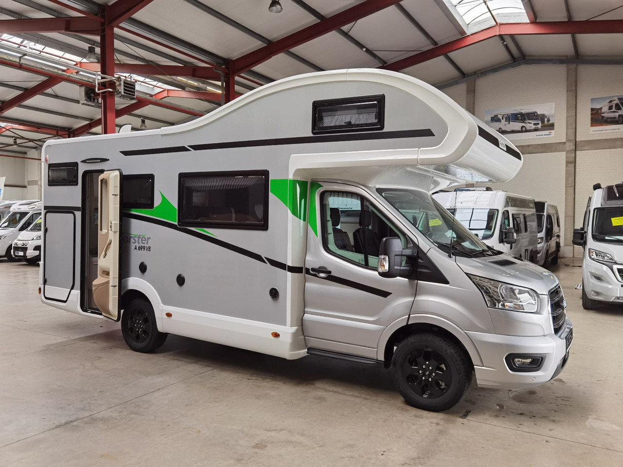 Forster A 699 VB / Modell 2026 / 165PS / ETAGENBETTEN - Autocaravana capuchina: foto 5 Forster A 699 VB / Modell 2026 / 165PS / ETAGENBETTEN - Autocaravana capuchina: foto 5