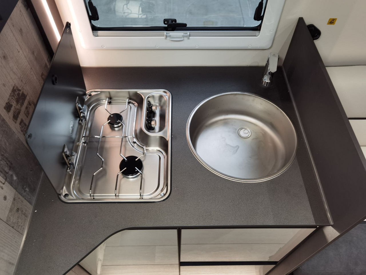 Autocaravana perfilada Forster T 639 LF COUPÉ /-2025- /165PS / SILVER - EDITION: foto 13