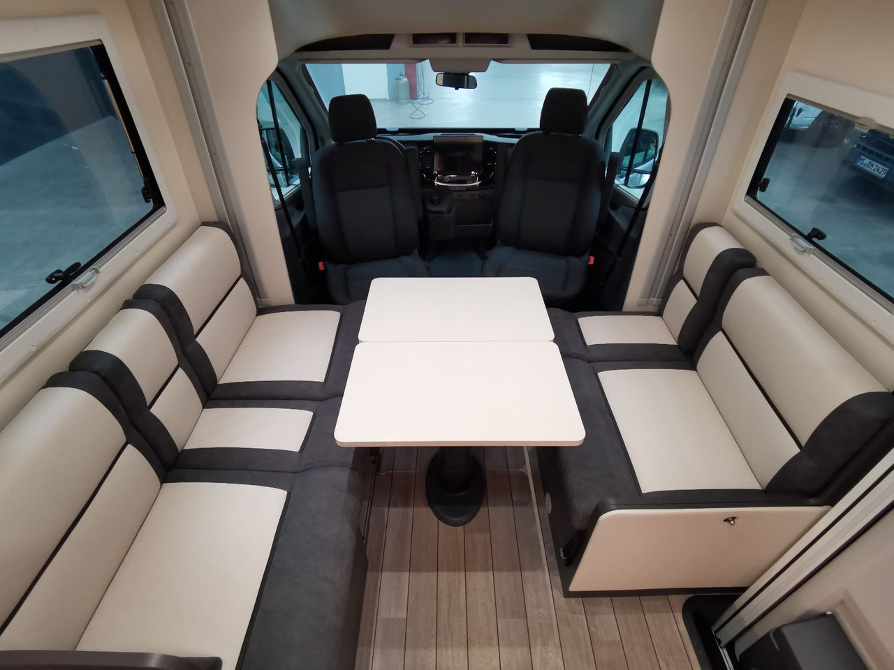 Autocaravana perfilada Forster T 639 LF COUPÉ /-2025- /165PS / SILVER - EDITION: foto 9