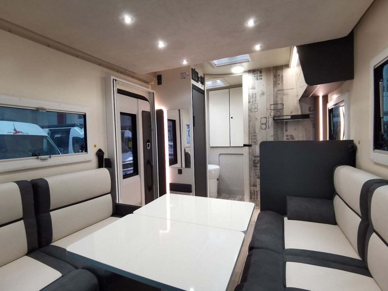 Autocaravana perfilada Forster T 639 LF COUPÉ /-2025- /165PS / SILVER - EDITION: foto 10