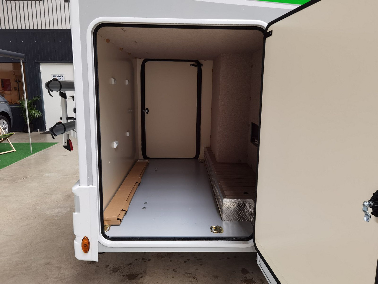 Autocaravana perfilada Forster T 669 EBN COUPÈ / -2025-/165PS/ SILVER - EDITION: foto 8