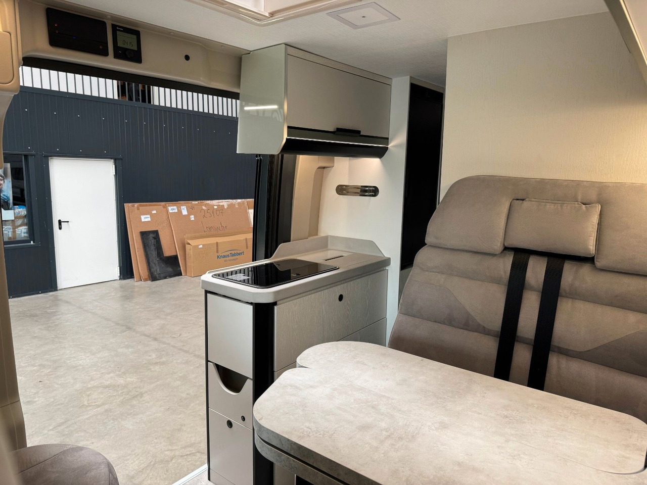 Cámper Karmann DAVIS 590 LIFESTYLE / MODELL 2026 /8-G.AUTOMATIK: foto 15