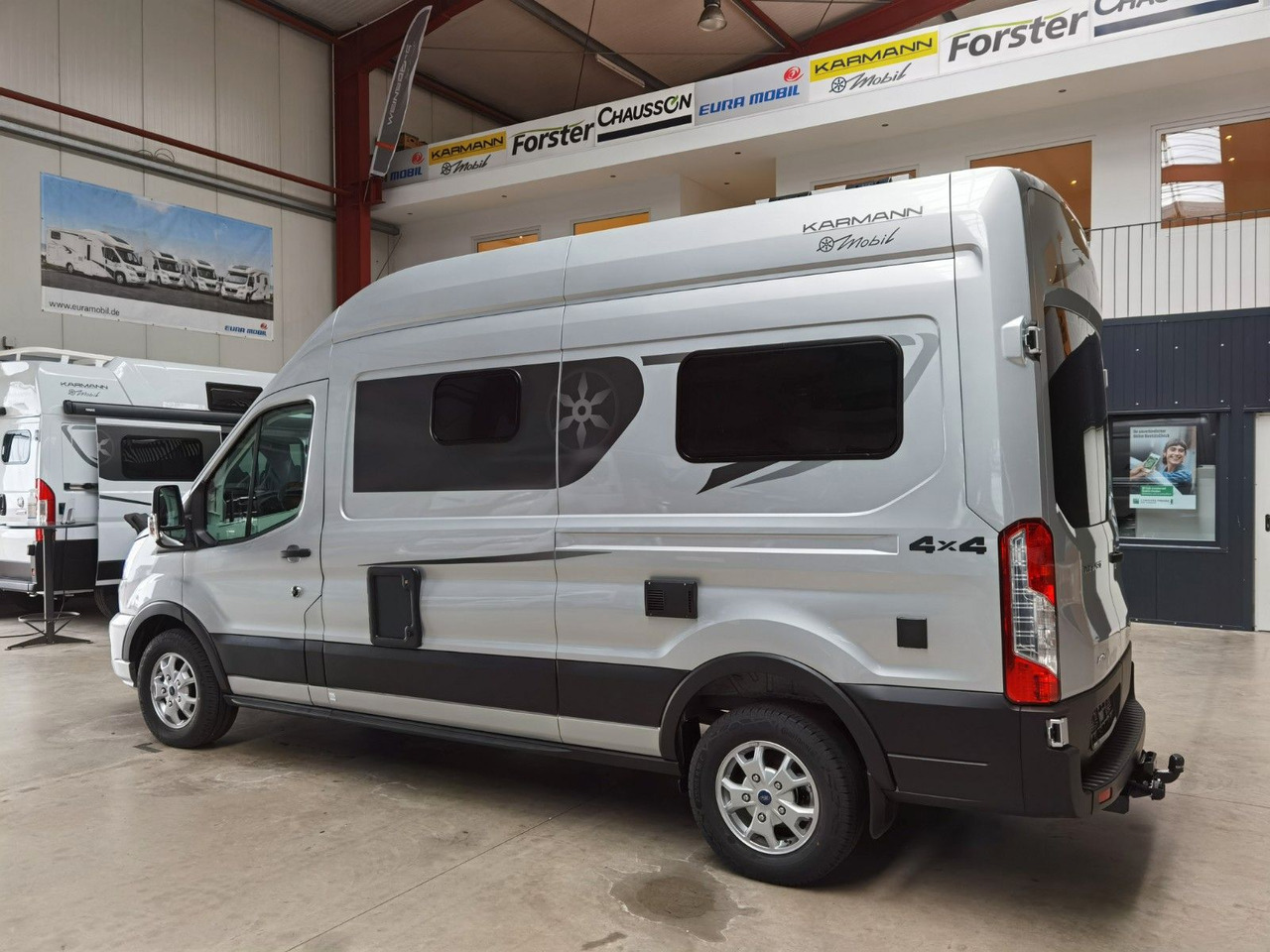 Karmann DEXTER 570 / 170PS-4x4 /SOLAR/ AHK/ EINZELBETTEN - Cámper: foto 5 Karmann DEXTER 570 / 170PS-4x4 /SOLAR/ AHK/ EINZELBETTEN - Cámper: foto 5