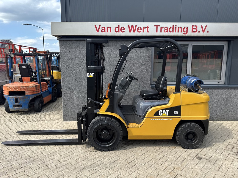 Caterpillar GP35 Triplo 430 Freelift / Sideshift / 4e Functie LPG 2008 - Carretilla elevadora de gas: foto 1 Caterpillar GP35 Triplo 430 Freelift / Sideshift / 4e Functie LPG 2008 - Carretilla elevadora de gas: foto 1