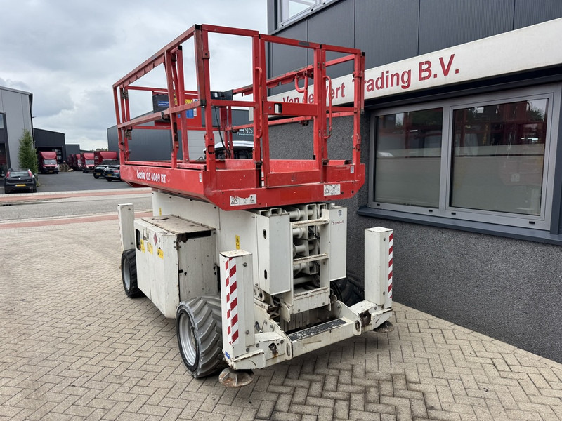 Genie GS-4069 RT Hoogwerker / arbeitsbuhne 14mtr werkhoogte 4x4 Kubota DIESEL 2013 - Plataforma de tijeras: foto 4 Genie GS-4069 RT Hoogwerker / arbeitsbuhne 14mtr werkhoogte 4x4 Kubota DIESEL 2013 - Plataforma de tijeras: foto 4