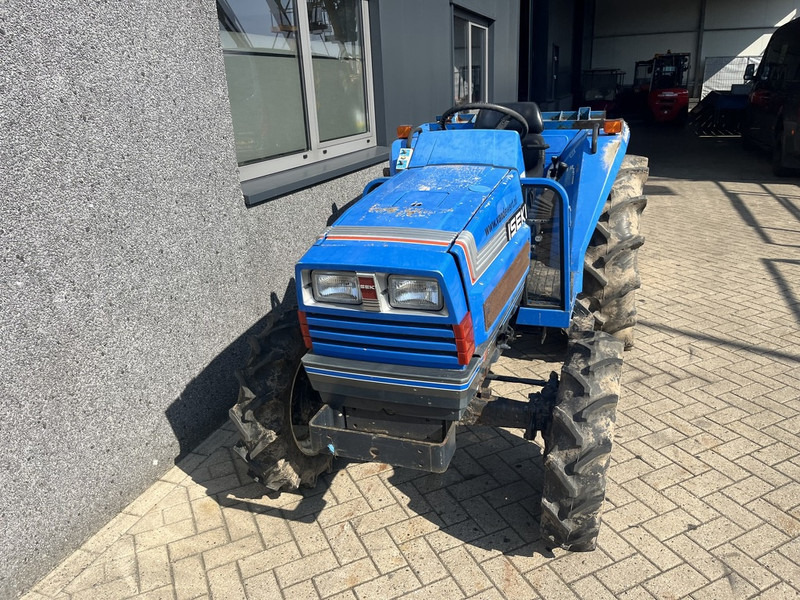 Iseki TA 275 F - Mini tractor: foto 2 Iseki TA 275 F - Mini tractor: foto 2