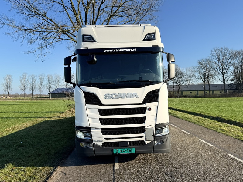 Scania R450 NGS 6X2 Machine Transporter / Oprij Vrachtwagen Euro 6 Automaat - Full Air - 2019 - Camión portavehículos: foto 3 Scania R450 NGS 6X2 Machine Transporter / Oprij Vrachtwagen Euro 6 Automaat - Full Air - 2019 - Camión portavehículos: foto 3