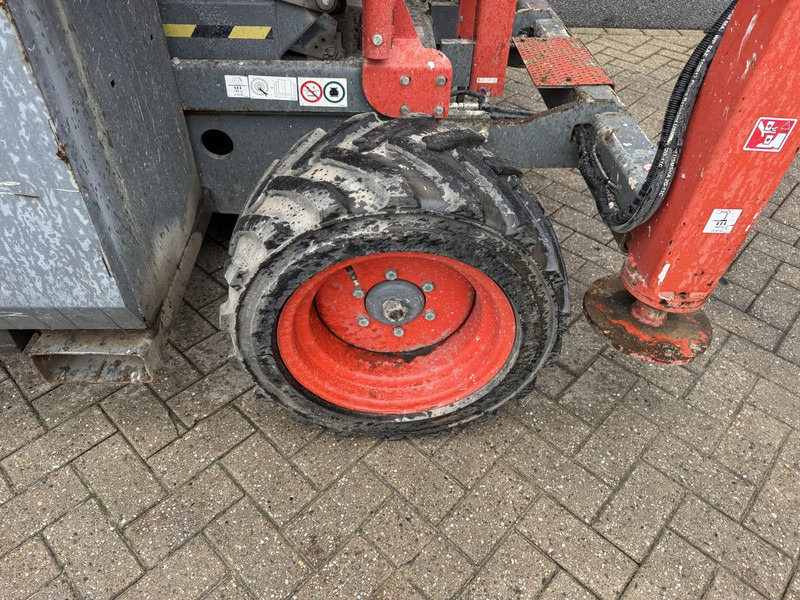 Plataforma de tijeras Skyjack SJ 6832RT Schaarhoogwerker SCISSOR 2014 4X4 Kubota Diesel 12M Werkhoogte: foto 10 Plataforma de tijeras Skyjack SJ 6832RT Schaarhoogwerker SCISSOR 2014 4X4 Kubota Diesel 12M Werkhoogte: foto 10