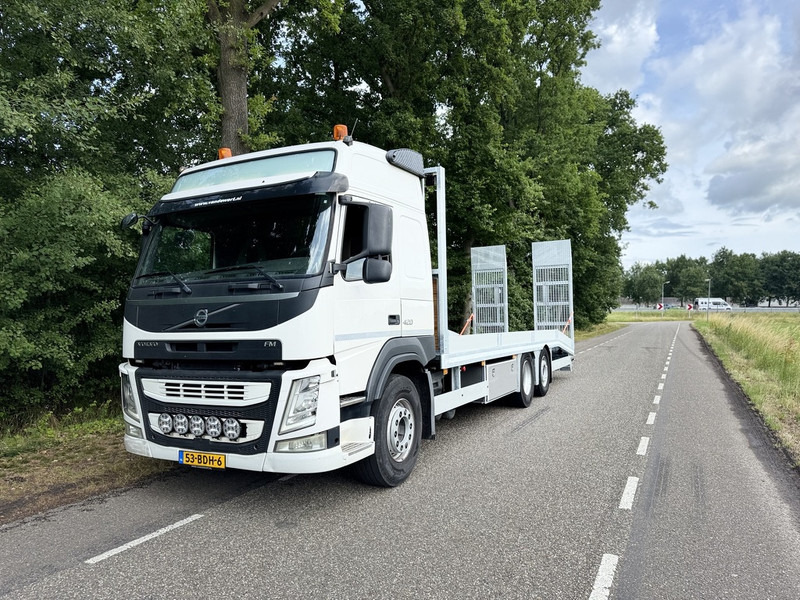 Volvo FM 420 6X2 Machine Transporter / Oprij Vrachtwagen 2013 / EURO 6 / 550DKM / APK 7-26 / Steering Wheel - Camión portavehículos: foto 1 Volvo FM 420 6X2 Machine Transporter / Oprij Vrachtwagen 2013 / EURO 6 / 550DKM / APK 7-26 / Steering Wheel - Camión portavehículos: foto 1