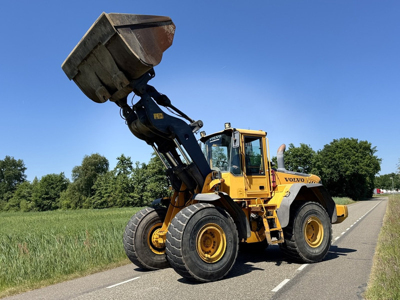 Volvo L110E - Shovel - Wheelloader - 2005 - 9375 hours - Cargadora de ruedas: foto 2 Volvo L110E - Shovel - Wheelloader - 2005 - 9375 hours - Cargadora de ruedas: foto 2