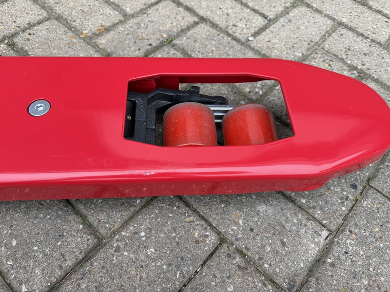 Transpaleta nuevo hand pallet truck 2000 kg LWPW weegsysteem weeg palletwagen Nieuw 2025 hand pallet truck 2000 kg LWPW weegsysteem weeg palletwagen Nieuw 2025: foto 13